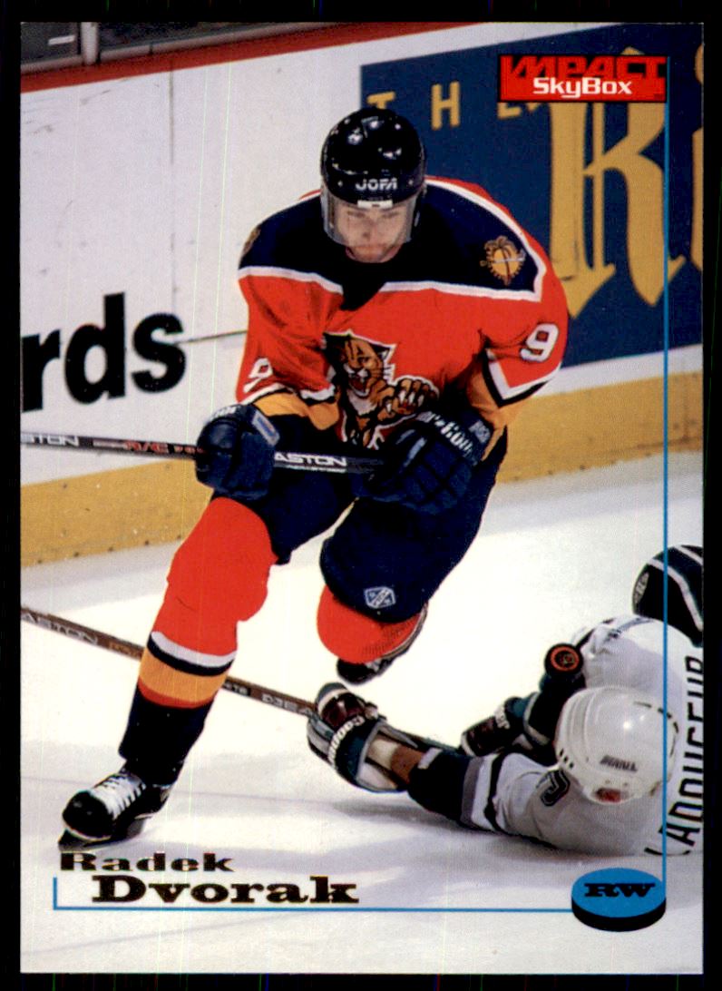 Hokejová karta Radek Dvořák Fleer SkyBox 1996-97 řadová č. 44