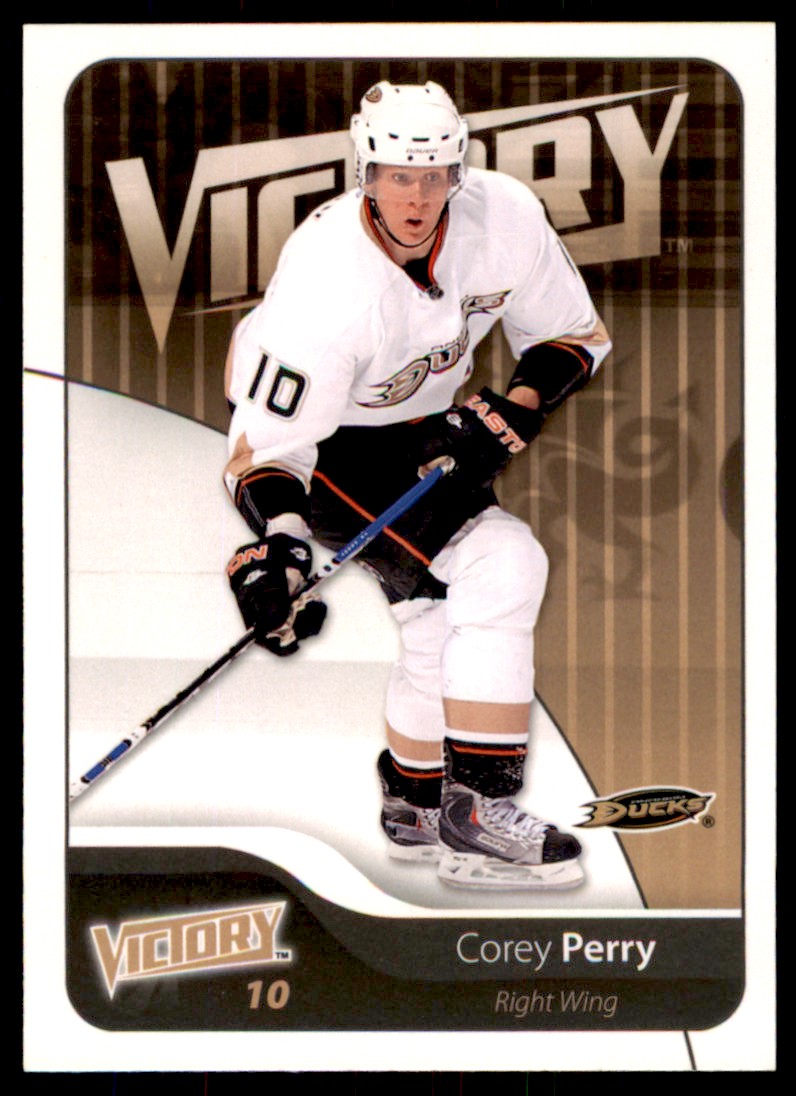 Hokejová karta Corey Perry Upper Deck Victory 2011-12 řadová č. 2