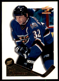 Hokejová karta Dale Hunter Pinnacle Summit 1995-96 řadová č. 5