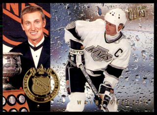 Hokejová karta Wayne Gretky Fleer Ultra 1994-95 Art Ross Trophy č. 5 of 8