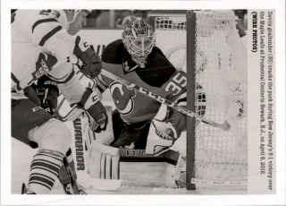 Hokejová karta Cory Schneider UD Portfolio 2015-16 Wire Photos č. 259